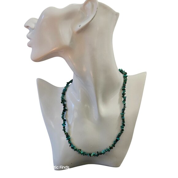 Natural Turquoise Chip Necklace With Gold-Tone Screw Clasp 18" - Picture 10 of 10